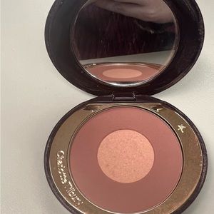 Charlotte Tilbury Pillow Talk cheek to chic intense swirl and go blush
